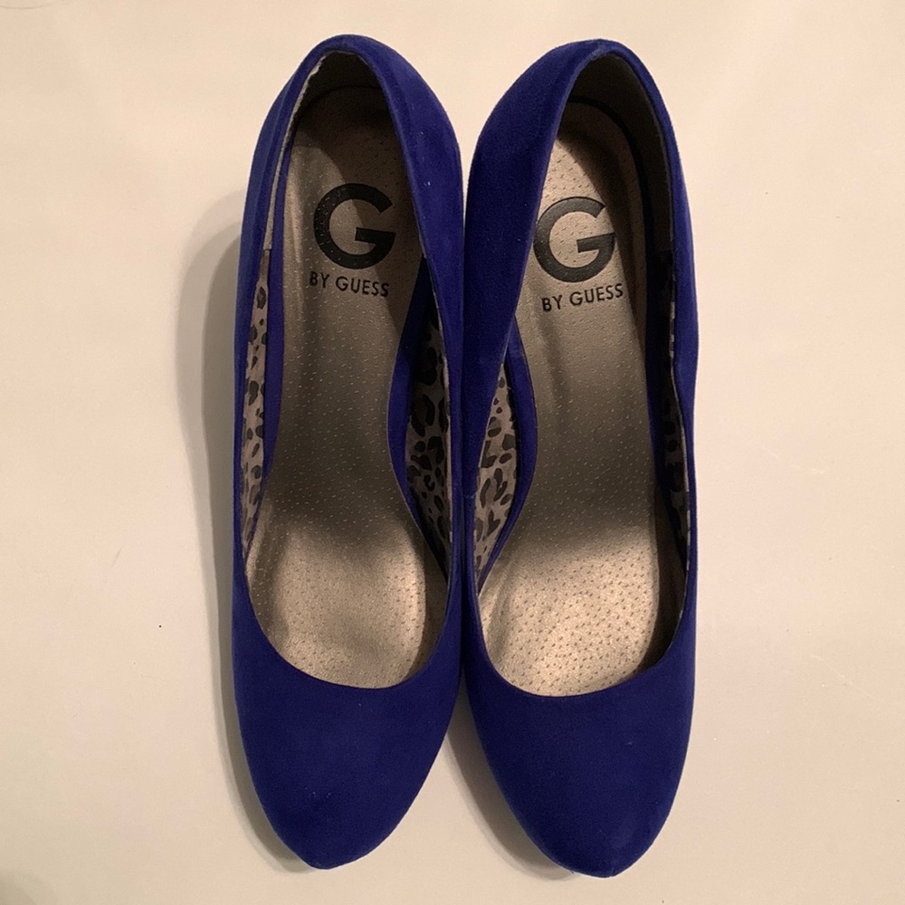 G by Guess size 10M blue velvet heels
